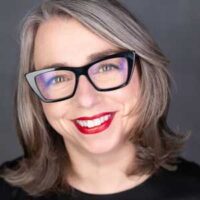 Dr Linda King